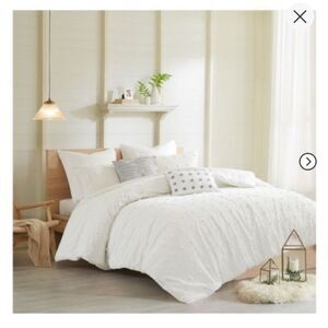 Urban Habitat Duvet Set 100% Cotton Jacquard, Tufts Accent, Shabby Chic